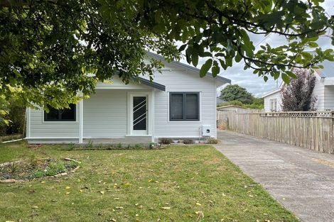 Photo of property in 186 South Road, Hawera, 4610