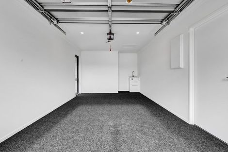 Photo of property in 10a Winstone Place, Highlands Park, New Plymouth, 4312