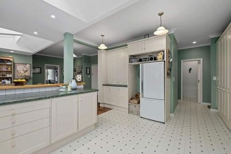 Photo of property in 10 Prouse Grove, Silverstream, Upper Hutt, 5019