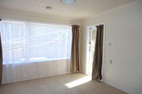 Photo of property in 5 Titiro Moana Road, Korokoro, Lower Hutt, 5012