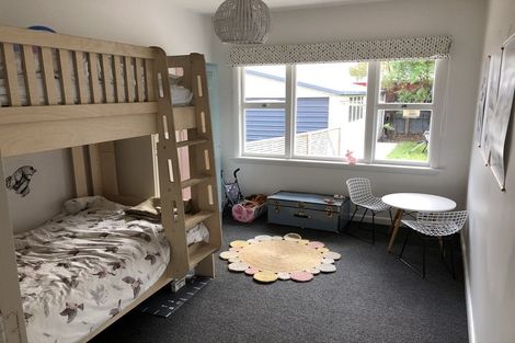 Photo of property in 8 Burgess Street, Sumner, Christchurch, 8081