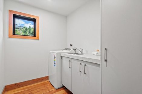 Photo of property in 32 Quill Street, Lake Hayes, Queenstown, 9304