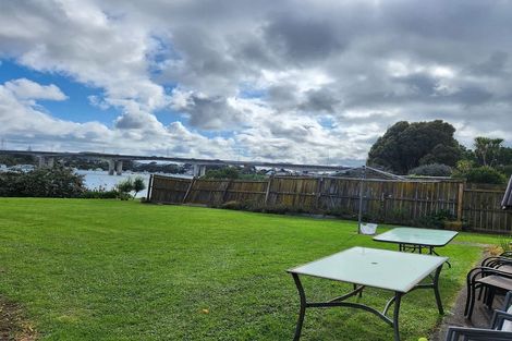 Photo of property in 43 Millen Avenue, Pakuranga, Auckland, 2010