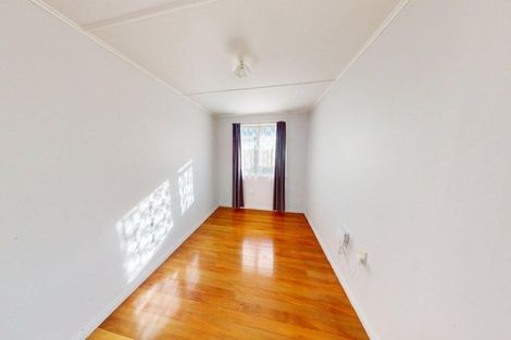 Photo of property in 33 Holland Crescent, Bulls, 4818