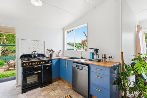 Photo of property in 2 Cambridge Street, Pahiatua, 4910