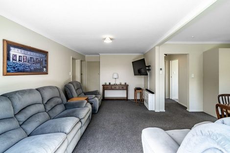 Photo of property in 42 Newburn Street, Waikaia, 9778