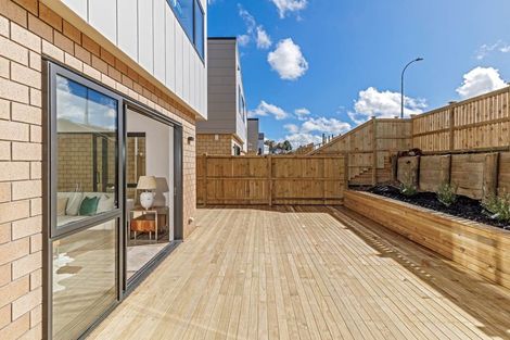 Photo of property in 41 Sunnyheights Road, Orewa, 0931