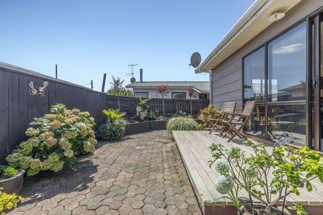 Photo of property in 2/22 Parkers Road, Tahunanui, Nelson, 7011
