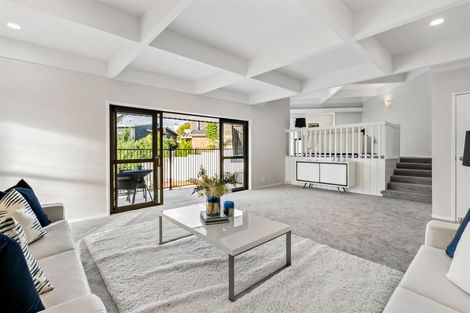 Photo of property in 21a Garadice Road, Rothesay Bay, Auckland, 0630