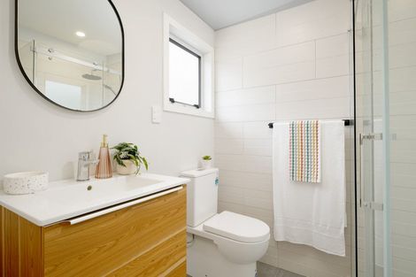 Photo of property in 3/176 Henderson Valley Road, Henderson, Auckland, 0612