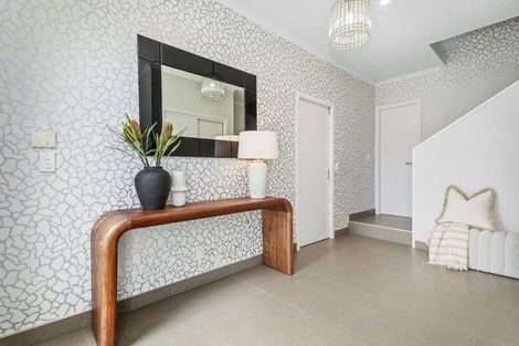 Photo of property in 32a Tawa Terrace, Tawa, Wellington, 5028