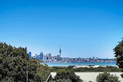 Photo of property in Frank Sargeson Apts, 108/80 Anzac Street, Takapuna, Auckland, 0622