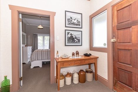 Photo of property in 12 Central Avenue, Gonville, Whanganui, 4501