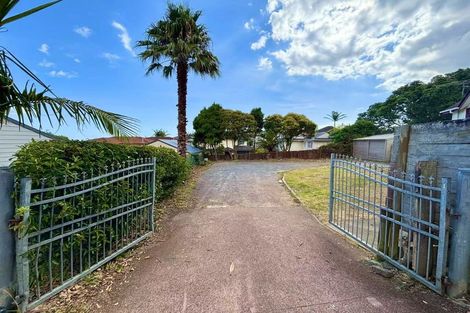 Photo of property in 5 Ancona Lane, Goodwood Heights, Auckland, 2105