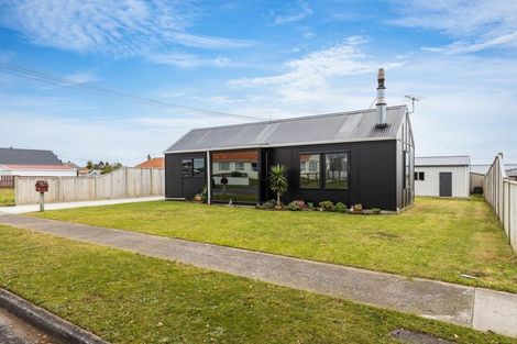 Photo of property in 69 Wrantage Street, Westown, New Plymouth, 4310