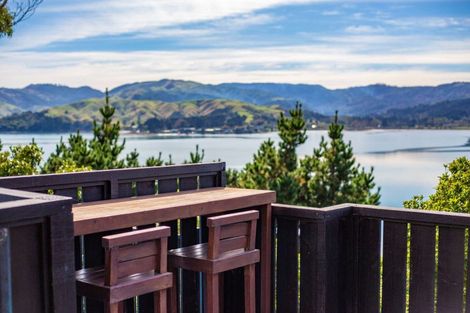 Photo of property in 11 Spinnaker Drive, Whitby, Porirua, 5024