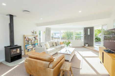 Photo of property in 12 Taverner Street, Carterton, 5713