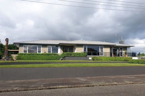 Photo of property in 5 Chamberlain Street, Dannevirke, 4930