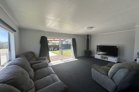 Photo of property in 11 Makere Street, Waitara, 4320