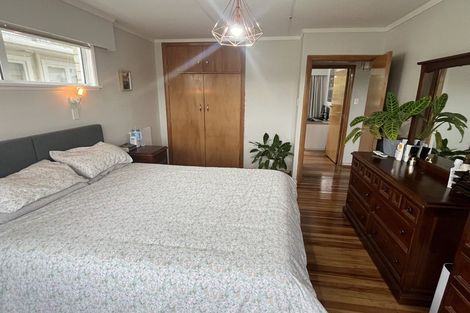 Photo of property in 5 Hampden Street, Awapuni, Palmerston North, 4412