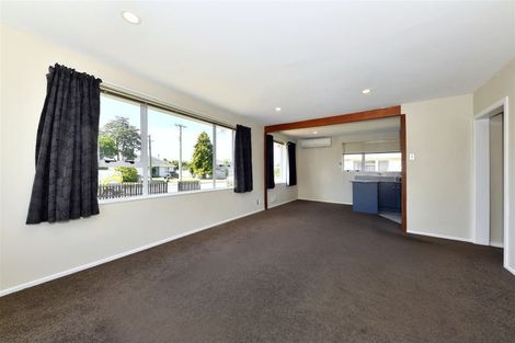 Photo of property in 12 Boyne Avenue, Northcote, Christchurch, 8052