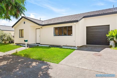 Photo of property in 9/17 Neta Grove, Henderson, Auckland, 0612