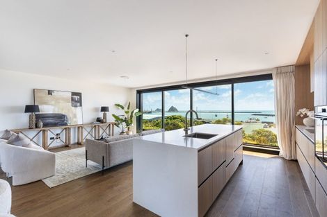 Photo of property in 10a Whiteley Street, Moturoa, New Plymouth, 4310