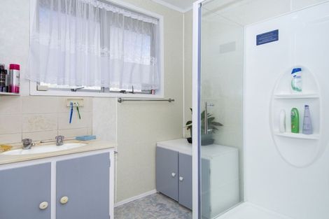 Photo of property in 8 Dingadee Street, Welcome Bay, Tauranga, 3112