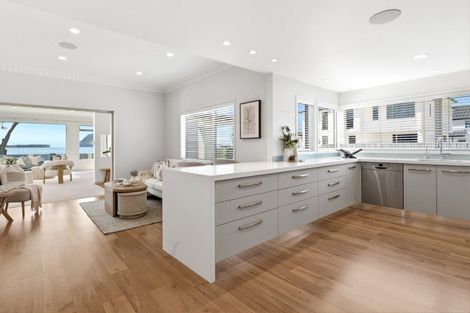 Photo of property in 19 Beach Road, Otumoetai, Tauranga, 3110