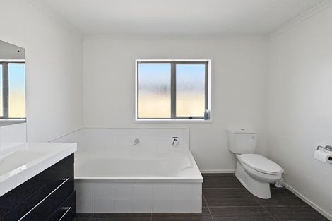 Photo of property in 8 Buckingham Place, Springvale, Whanganui, 4501