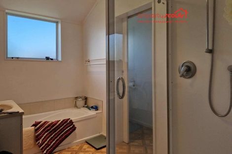 Photo of property in 9 Fantome Place, Whalers Gate, New Plymouth, 4310