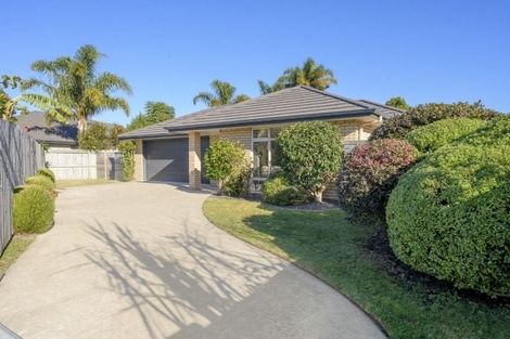 Photo of property in 35 Leet Crescent, Papamoa Beach, Papamoa, 3118