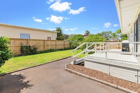 Photo of property in 2/420 Great South Road, Opaheke, Papakura, 2113