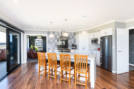 Photo of property in 23 Silicon Way, Fitzherbert, Palmerston North, 4410