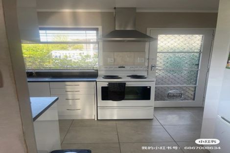 Photo of property in 1/9 Benygloe Place, Highland Park, Auckland, 2010