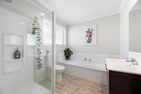 Photo of property in 69 Bert Wall Drive, Omokoroa, 3114