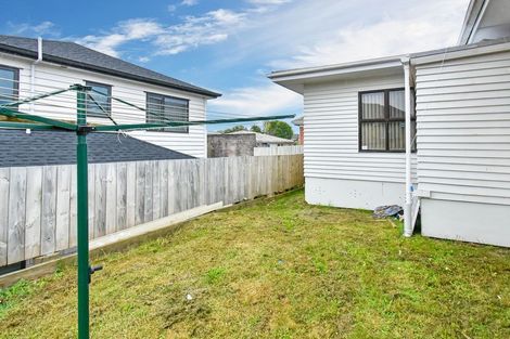 Photo of property in 5 Gordon Road, Papatoetoe, Auckland, 2025
