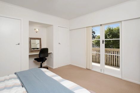 Photo of property in 46 Lowtherhurst Road, Massey, Auckland, 0614