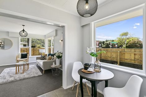 Photo of property in 35 Percy Cameron Street, Avalon, Lower Hutt, 5011