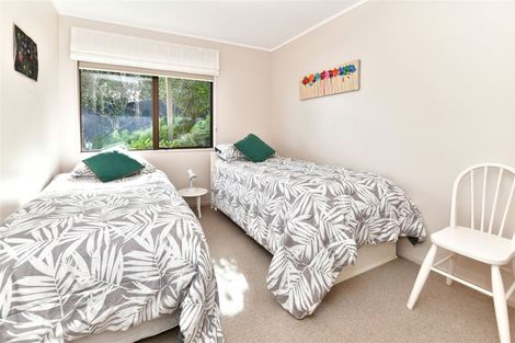 Photo of property in 29 Marellen Drive, Red Beach, 0932