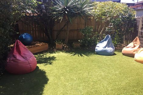 Photo of property in 51 Minaret Drive, Bucklands Beach, Auckland, 2014
