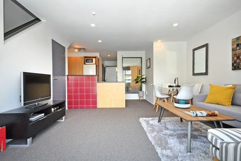 Photo of property in 7/2 Atarangi Road, Greenlane, Auckland, 1051