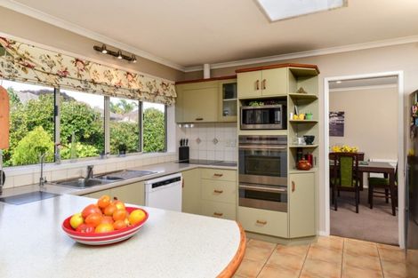 Photo of property in 8 Flora Way, Rototuna, Hamilton, 3210