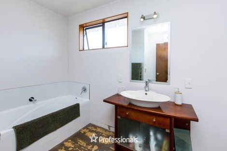 Photo of property in 5 Pempsey Street, Silverstream, Upper Hutt, 5019