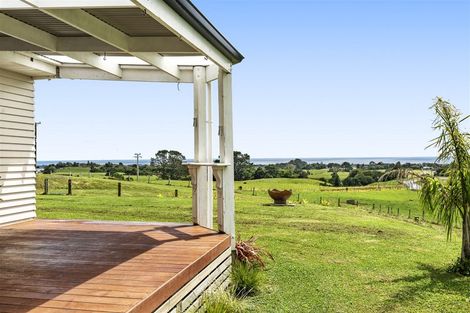 Photo of property in 207 Upper Pitone Road, Pitone, New Plymouth, 4374