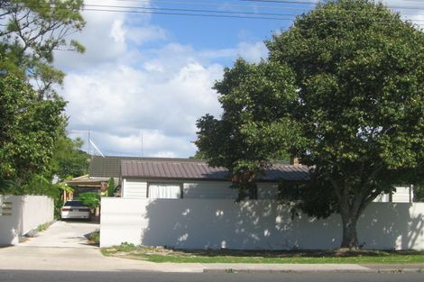 Photo of property in 2/196 Lake Road, Belmont, Auckland, 0622