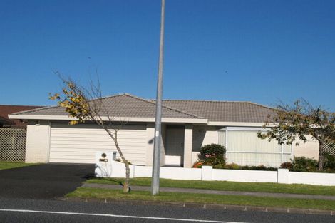 Photo of property in 30 Kilimanjaro Drive, Northpark, Auckland, 2013