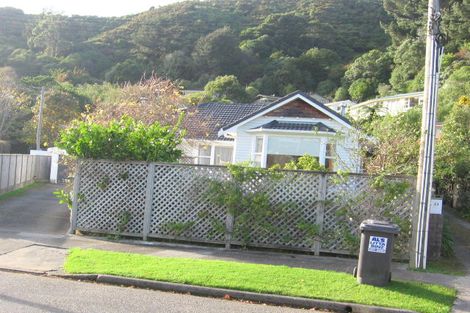 Photo of property in 21 Parnell Street, Fairfield, Lower Hutt, 5011