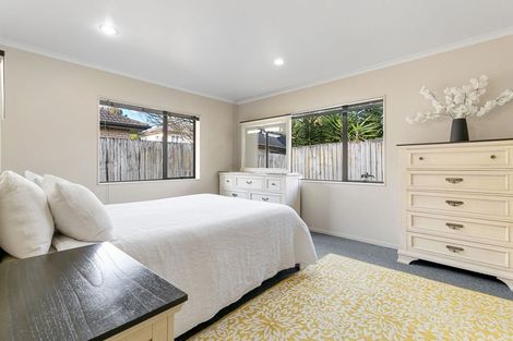 Photo of property in 8 Maadi Place, Papakura, 2110