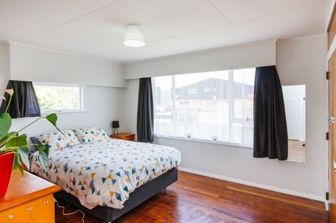 Photo of property in 958 Tremaine Avenue, Roslyn, Palmerston North, 4414